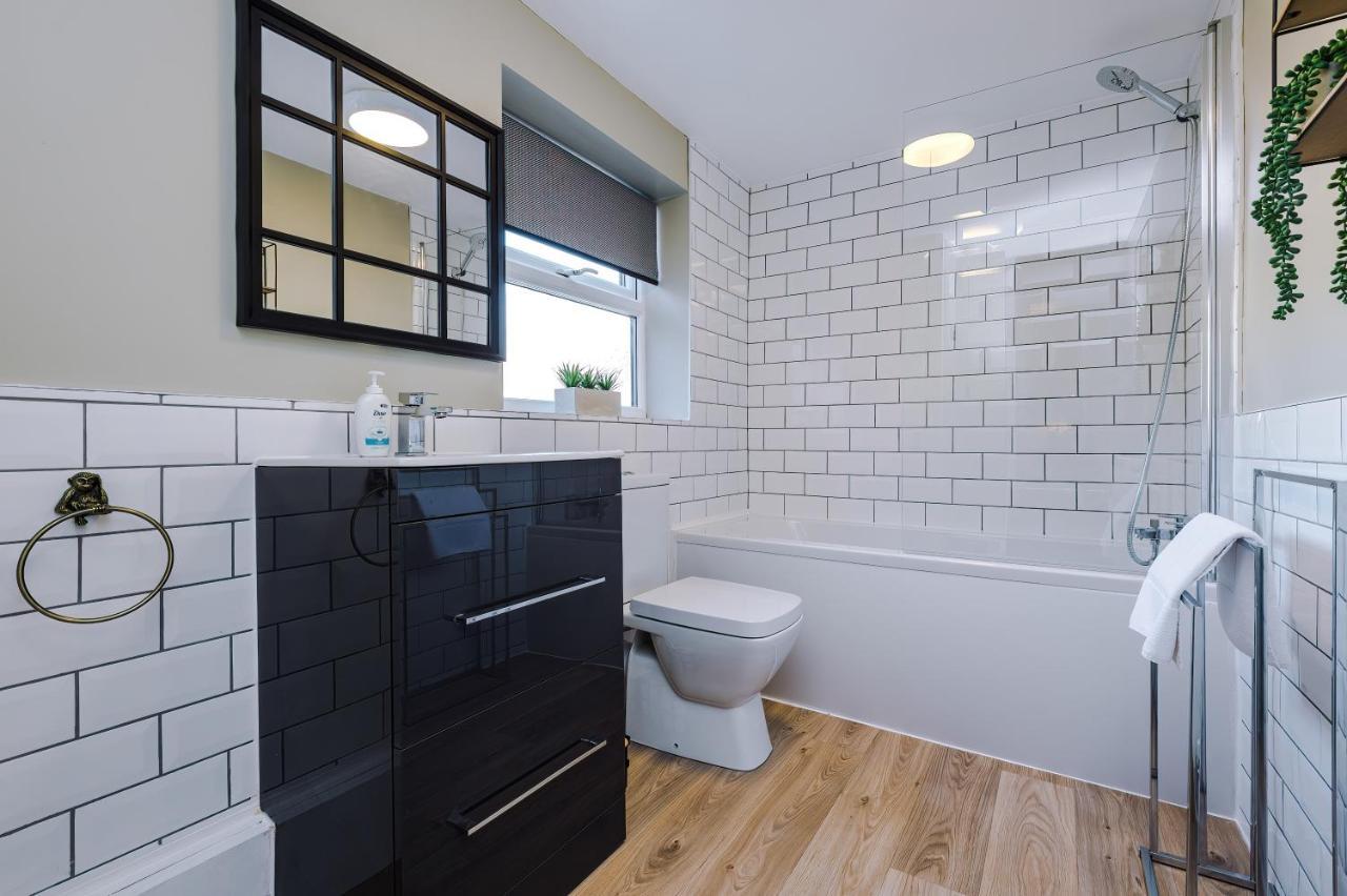 Cornwall House Chester Bagian luar foto