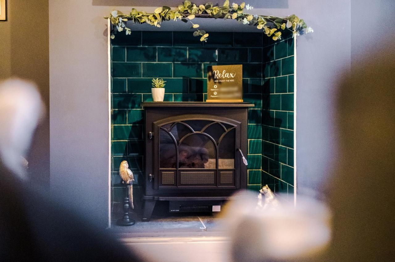 Cornwall House Chester Bagian luar foto