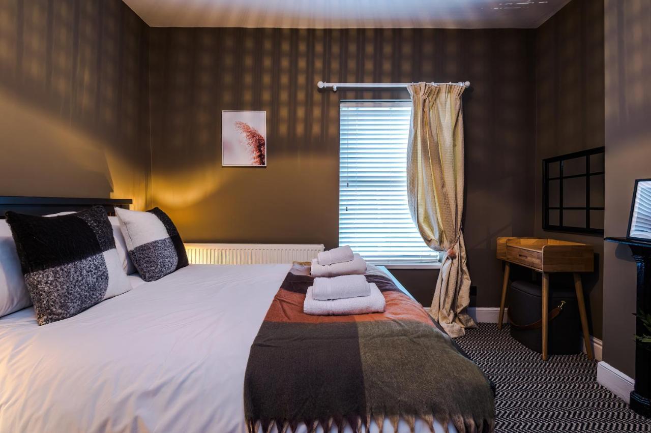 Cornwall House Chester Bagian luar foto